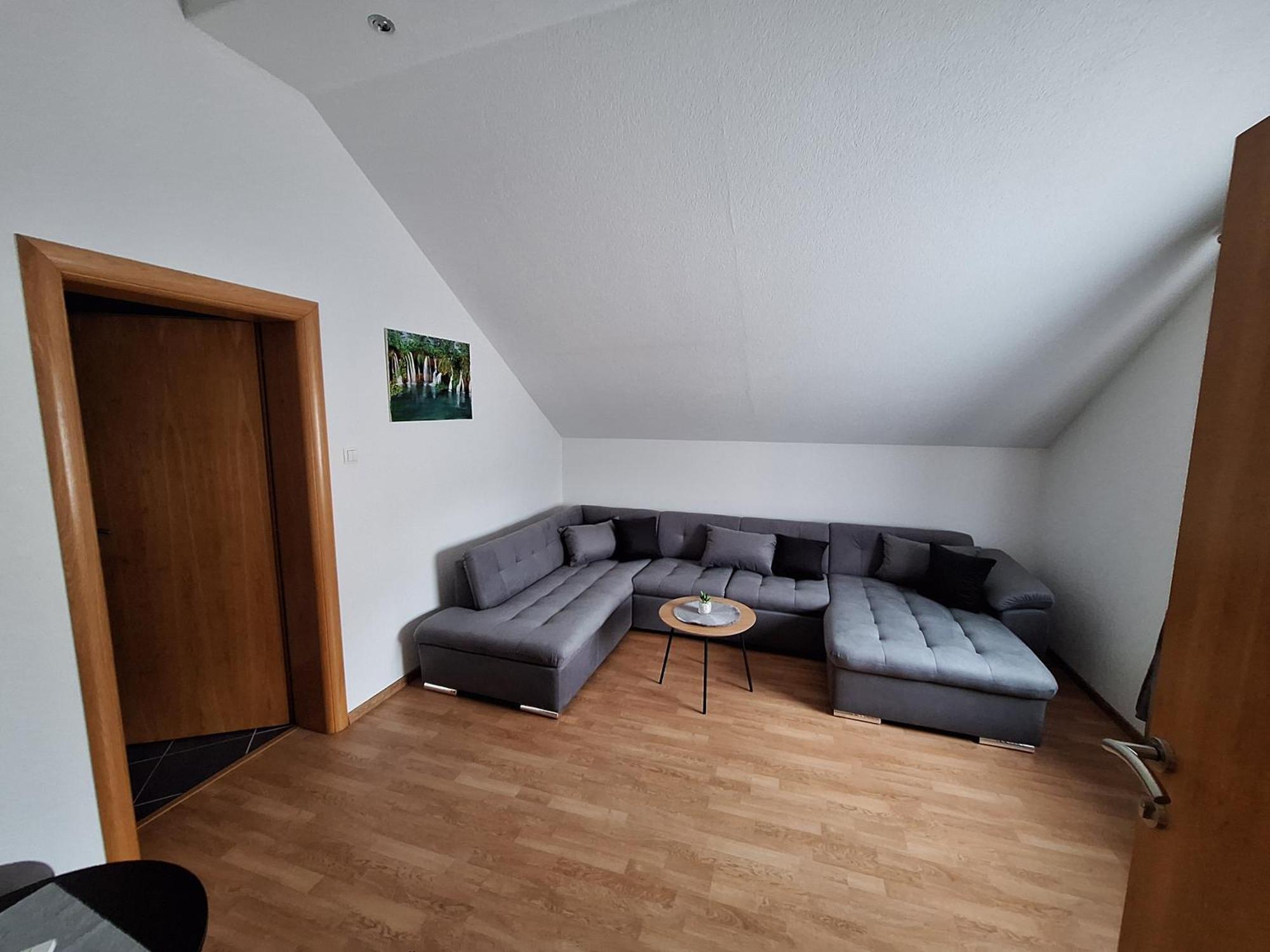 Guesthouse Miha Rakovica Eksteriør bilde